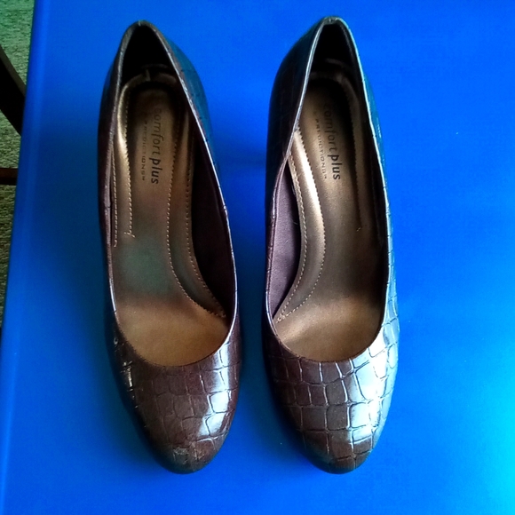 Comfort Plus Stiletto Heels - Picture 2 of 4